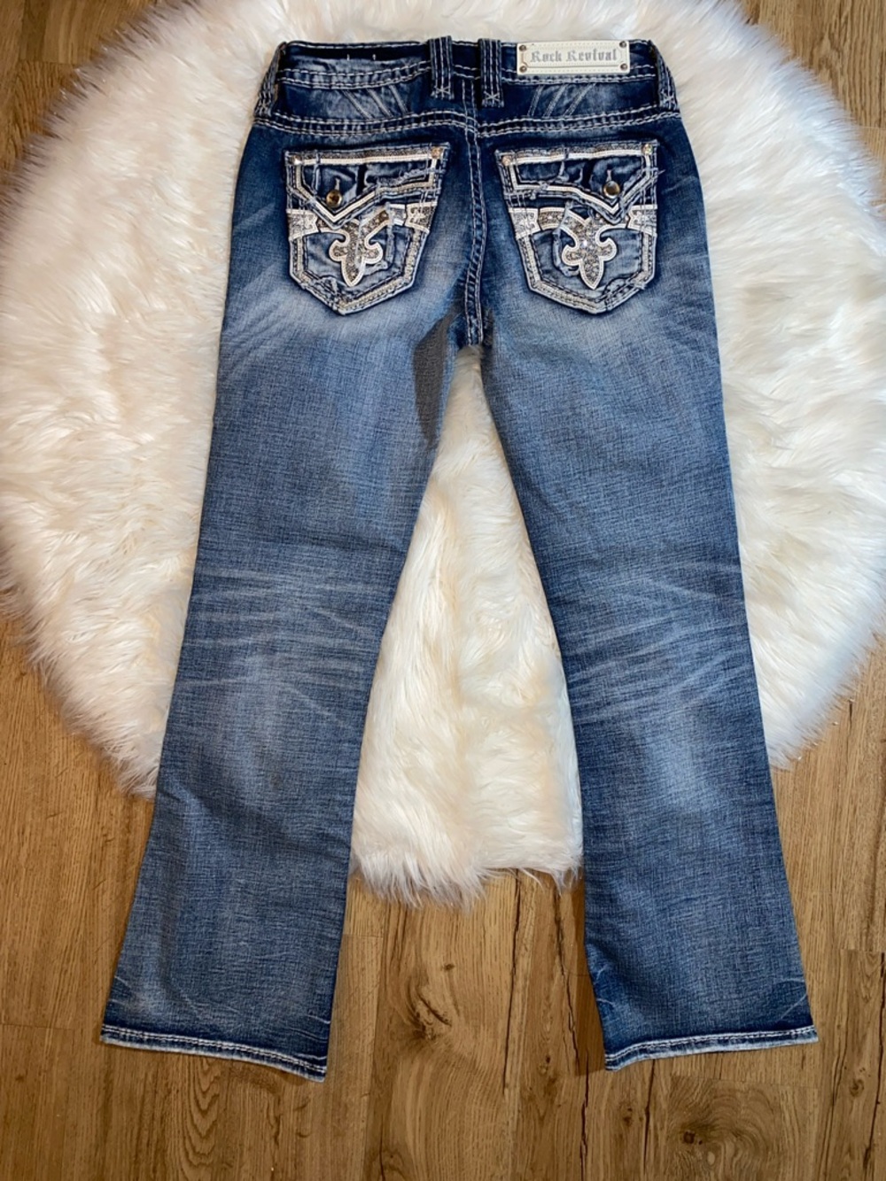 Rock Revival 27 KESI WORN ONCE Embellished Back Pocket Light Blue Women's Jeans